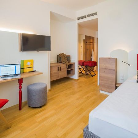 Jufa Hotel Salisburgo Esterno foto