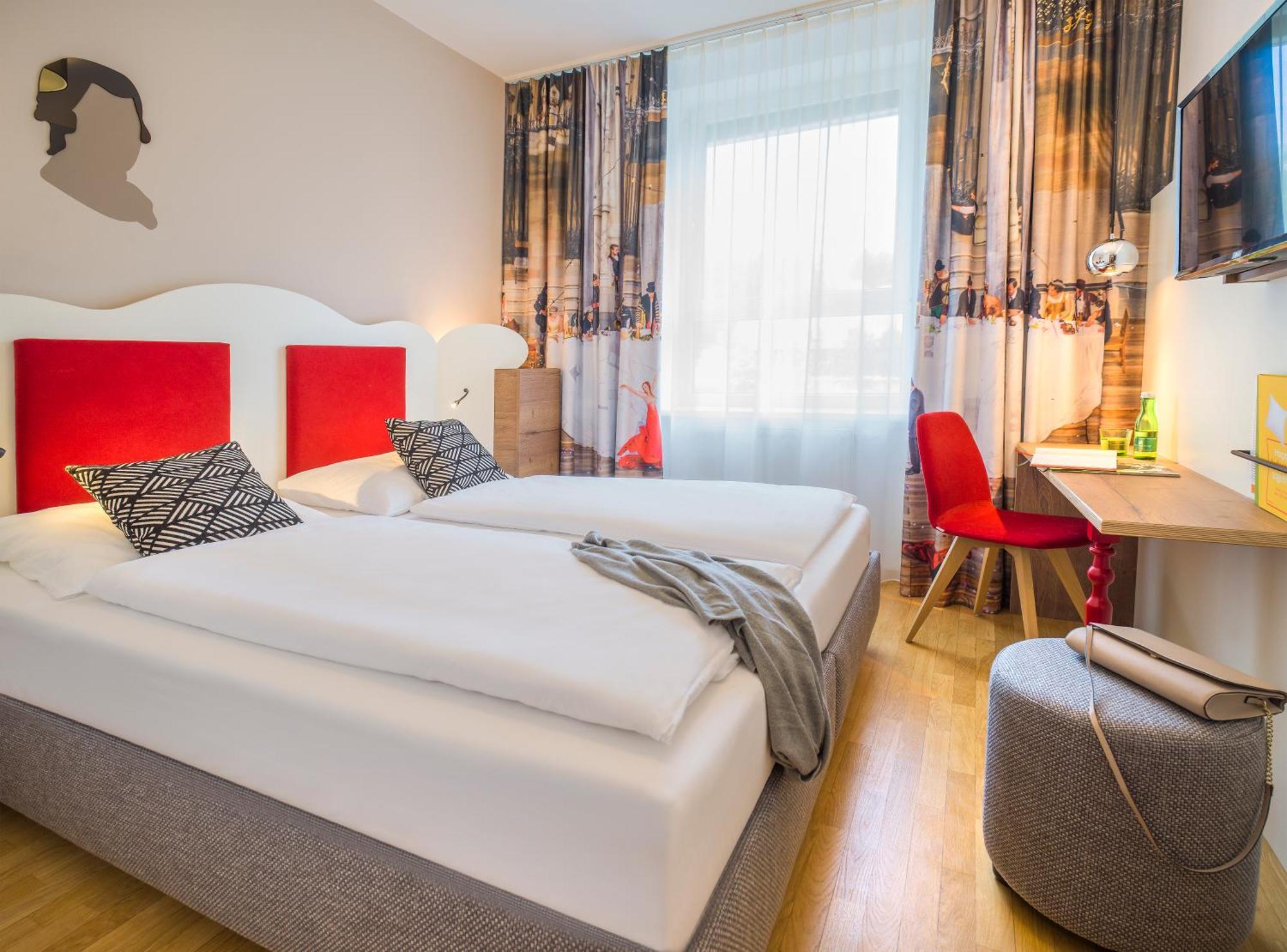 Jufa Hotel Salisburgo Esterno foto